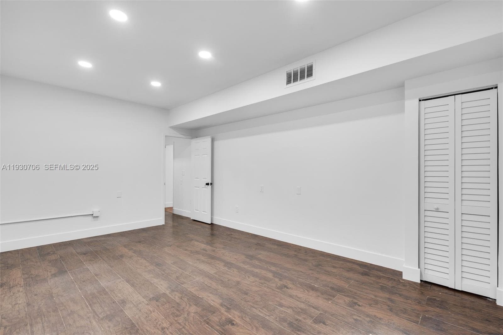 8930 SW 40th St, Miami FL 33165 photo 5