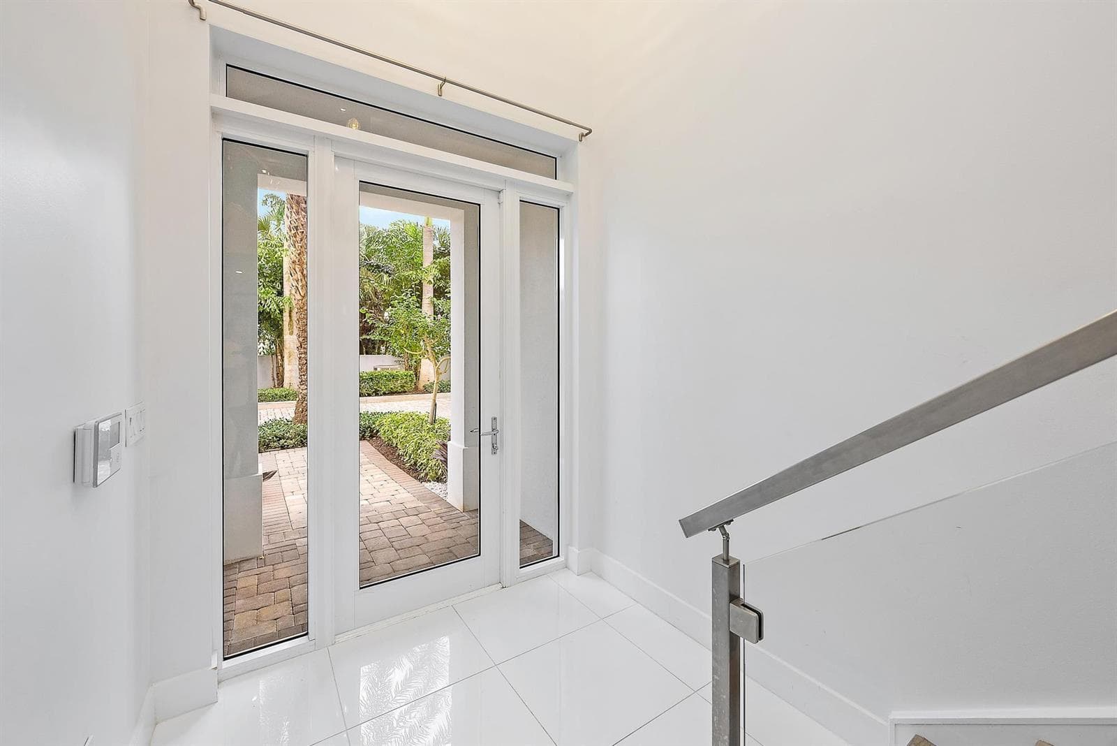 112 Water Club Court N, North Palm Beach FL 33408 photo 3