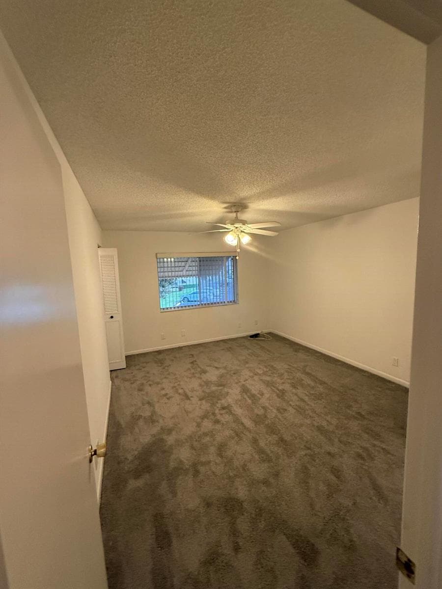 5795 La Pinata Boulevard # 2, FL 33463 photo 2