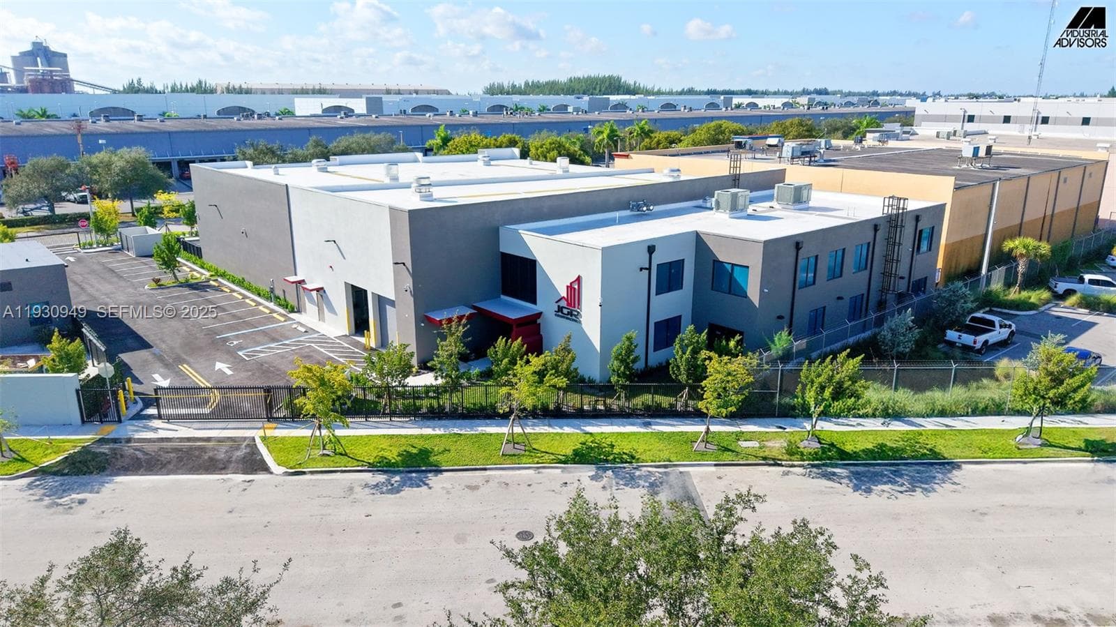 10941 NW 123rd St, Medley FL 33178