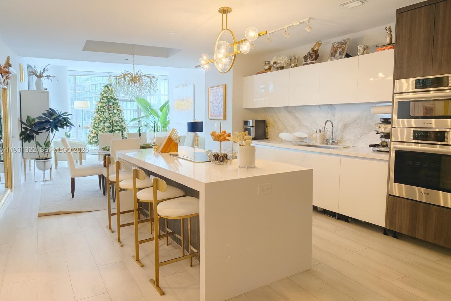 851 NE 1st Ave # 2212, Miami FL 33132 photo 4