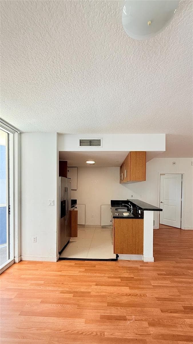 601 NE 23rd Street # 902, Miami FL 33137 photo 4