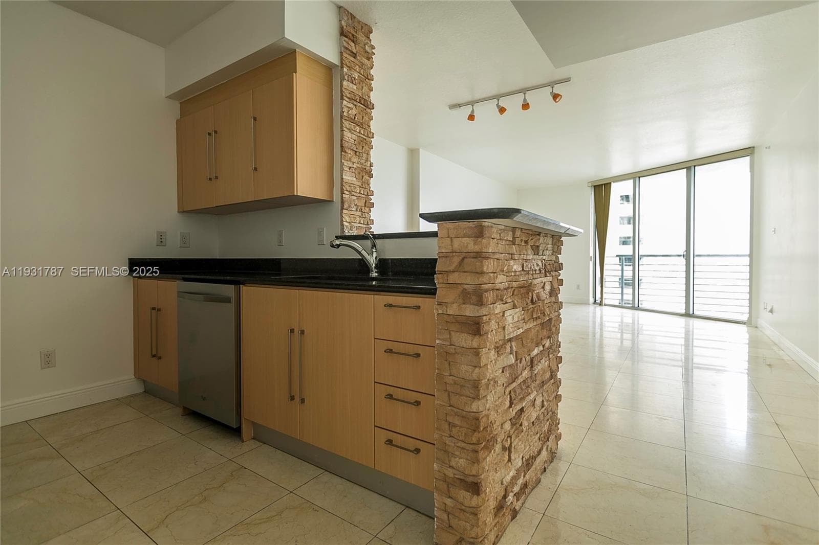 335 S Biscayne Blvd # 2710, Miami FL 33131 photo 5