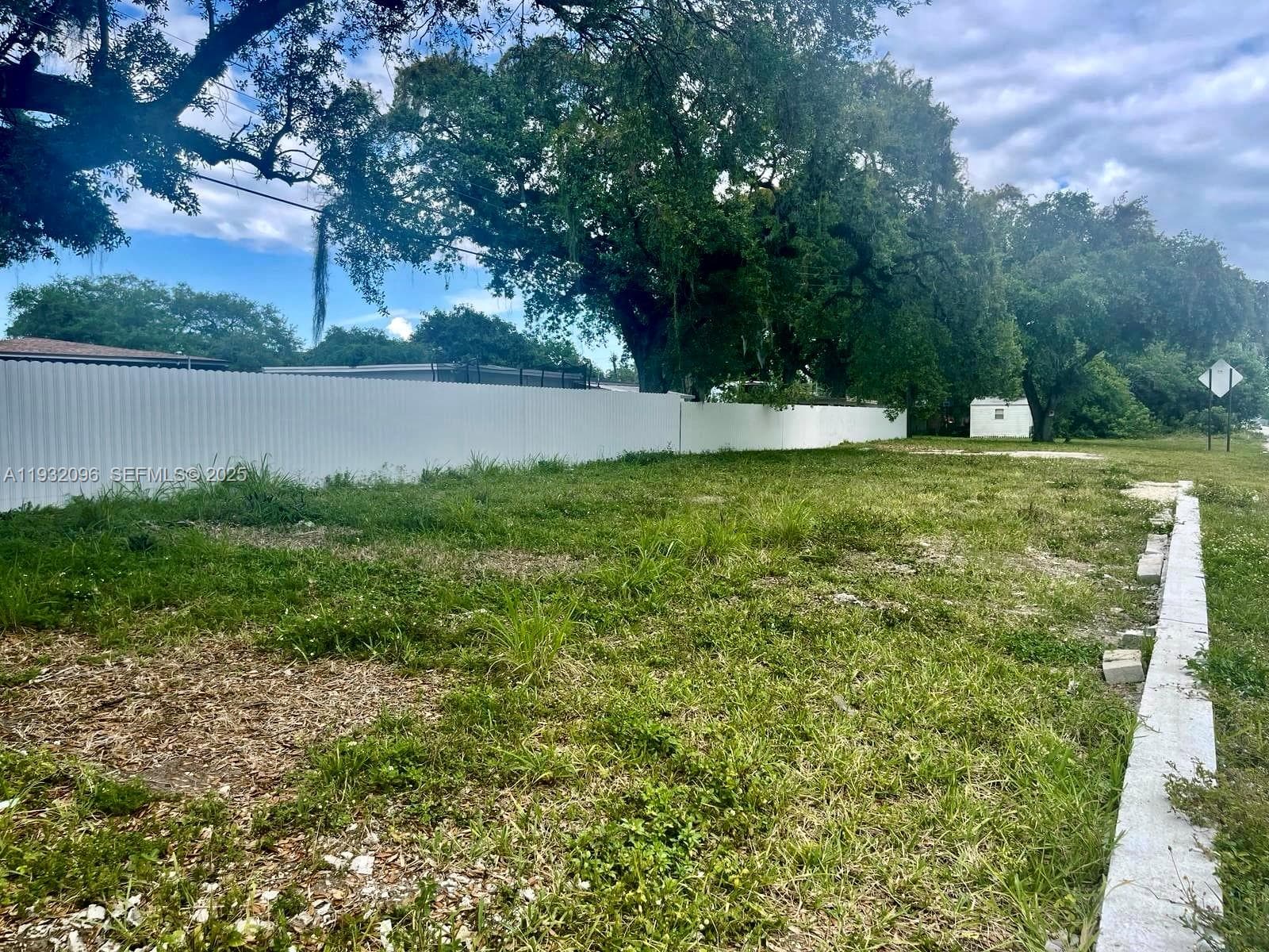 2451 NW 167th St, Miami Gardens FL 33056 photo 4