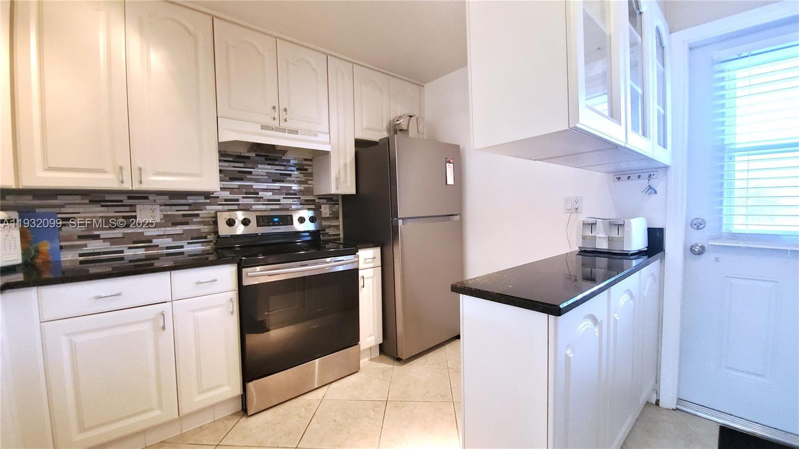 470 Paradise Isle Blvd # 309, Hallandale Beach FL 33009 photo 2