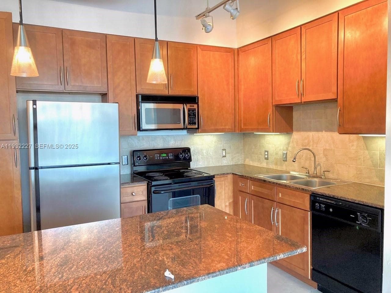 2001 Biscayne Blvd # 2608, Miami FL 33137 photo 2