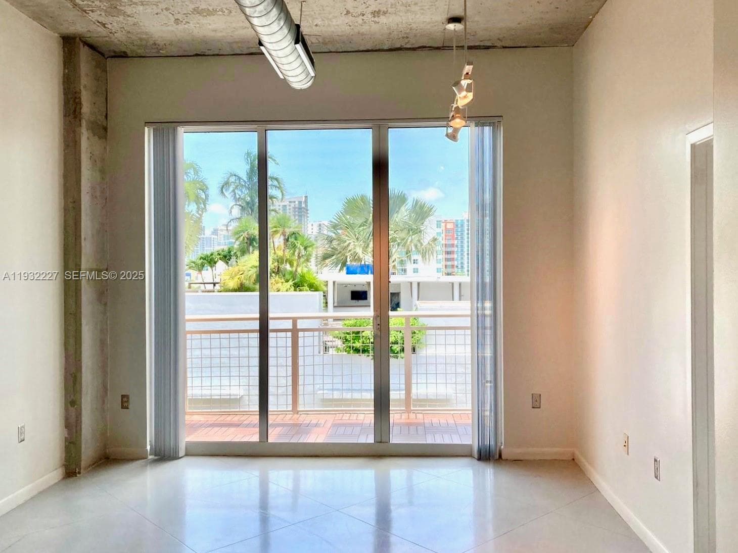 2001 Biscayne Blvd # 2608, Miami FL 33137 photo 3