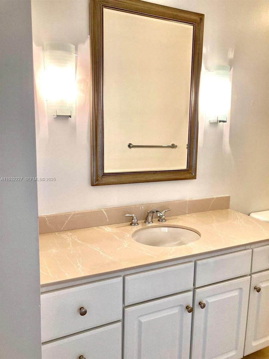 2001 Biscayne Blvd # 2608, Miami FL 33137 photo 5