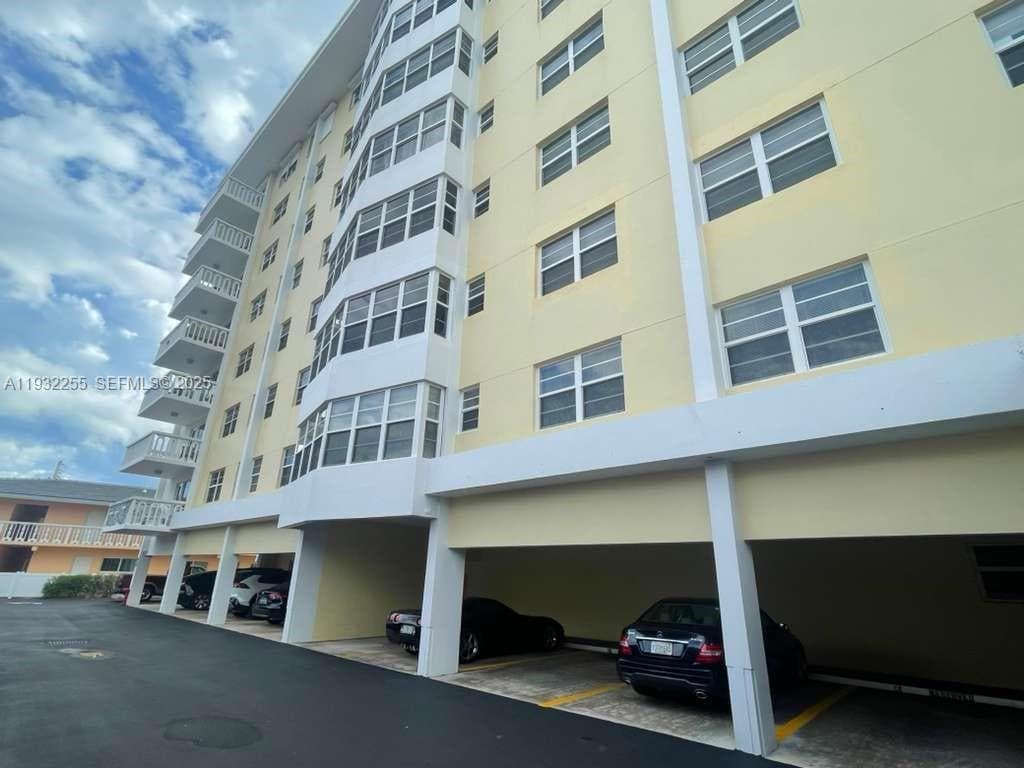 2500 NE 48th Ln # 301, Fort Lauderdale FL 33308