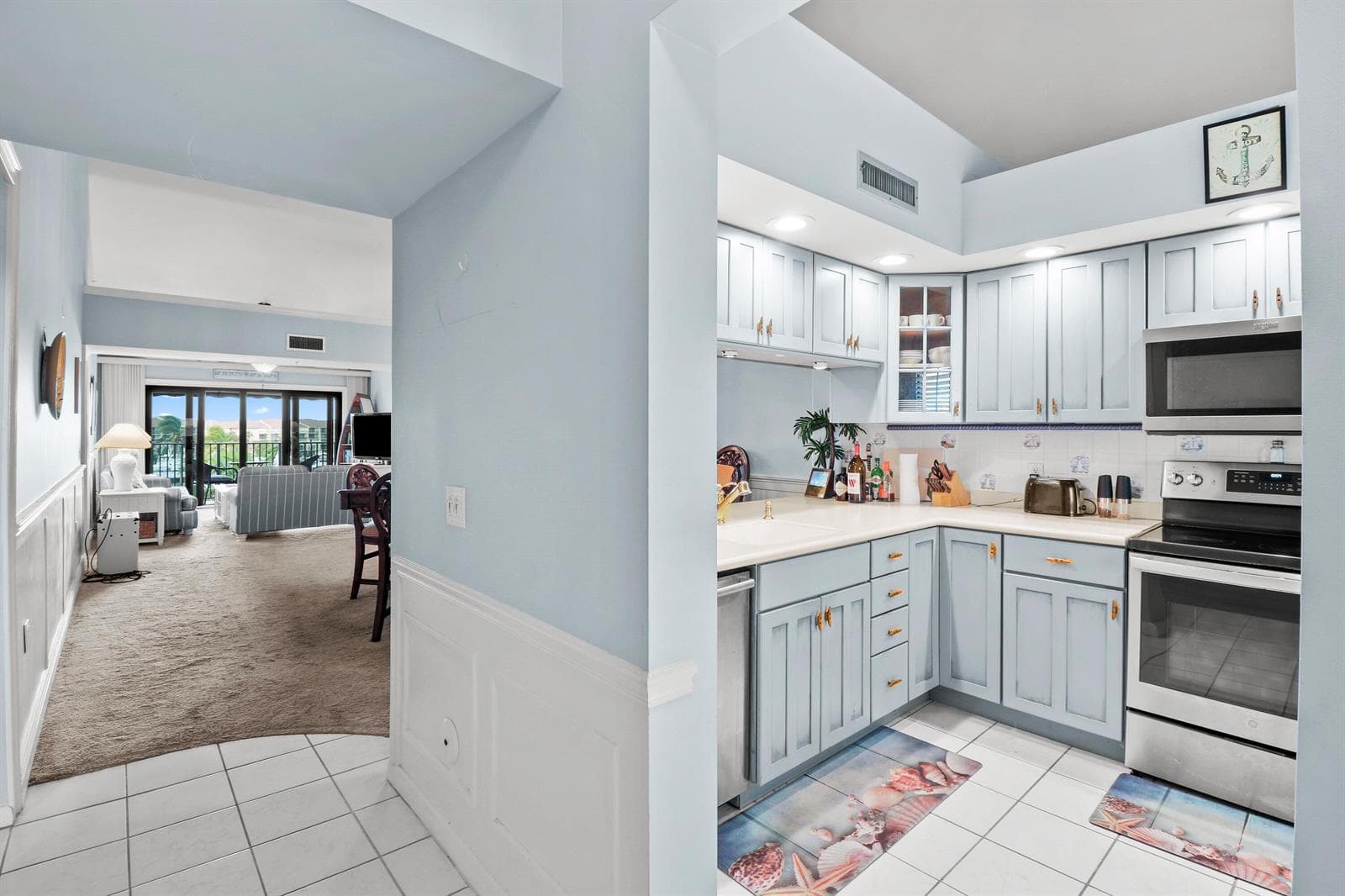 901 Seafarer Circle # 503, Jupiter FL 33477 photo 2