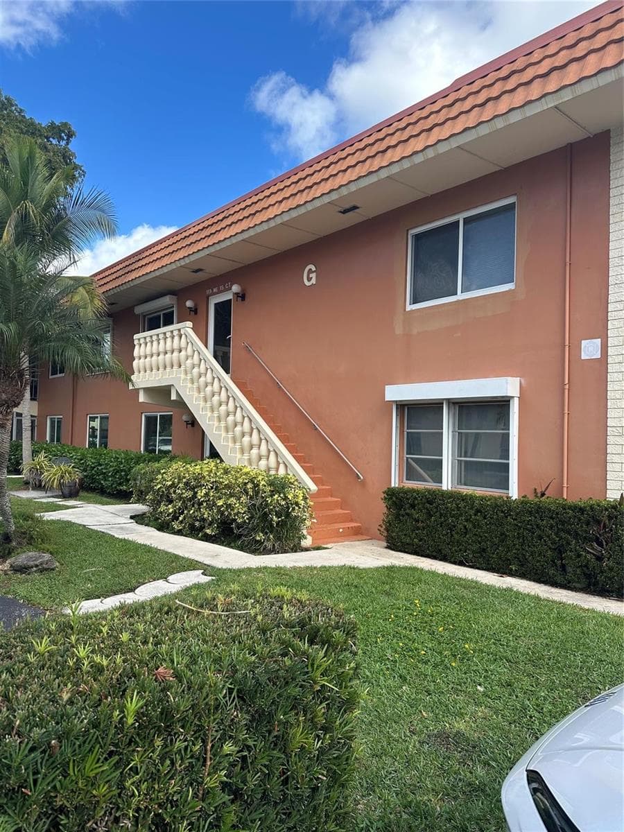 119 NE 19th Court # G, Wilton Manors FL 33305 photo 3