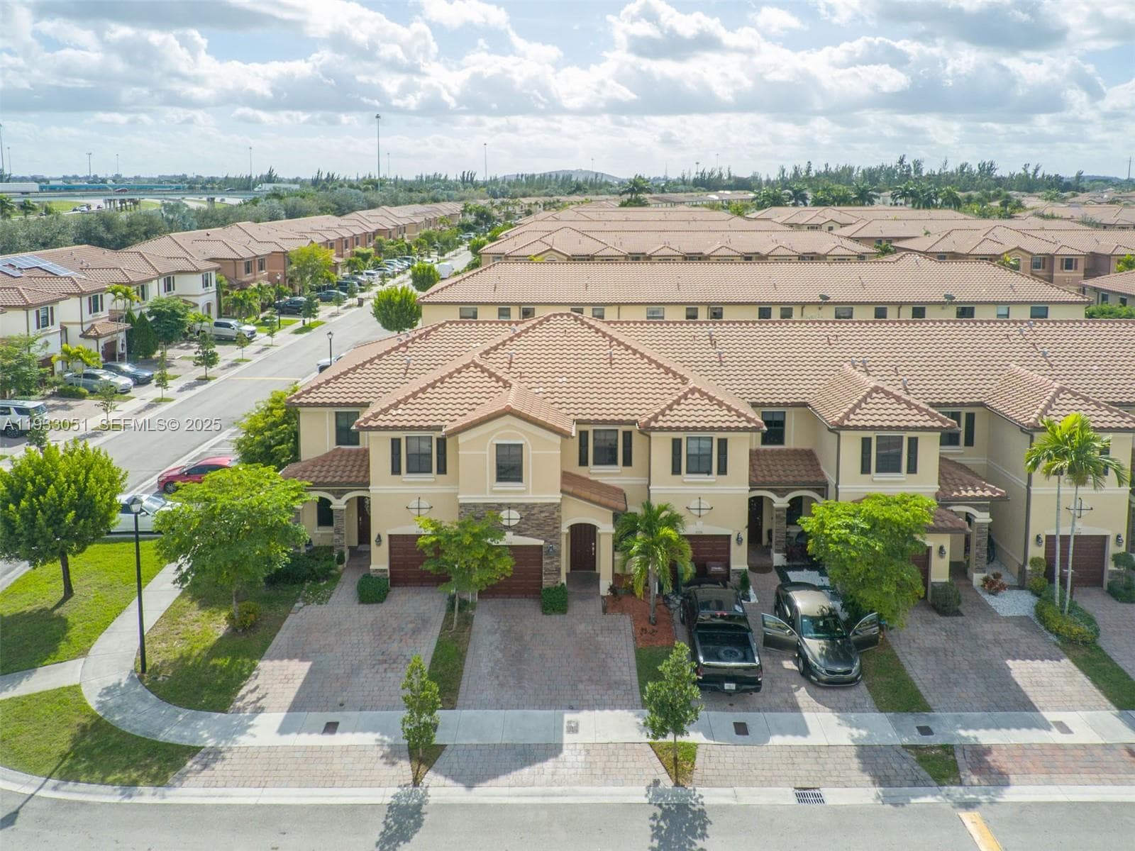 3316 W 91st Ter, Hialeah FL 33018 photo 4