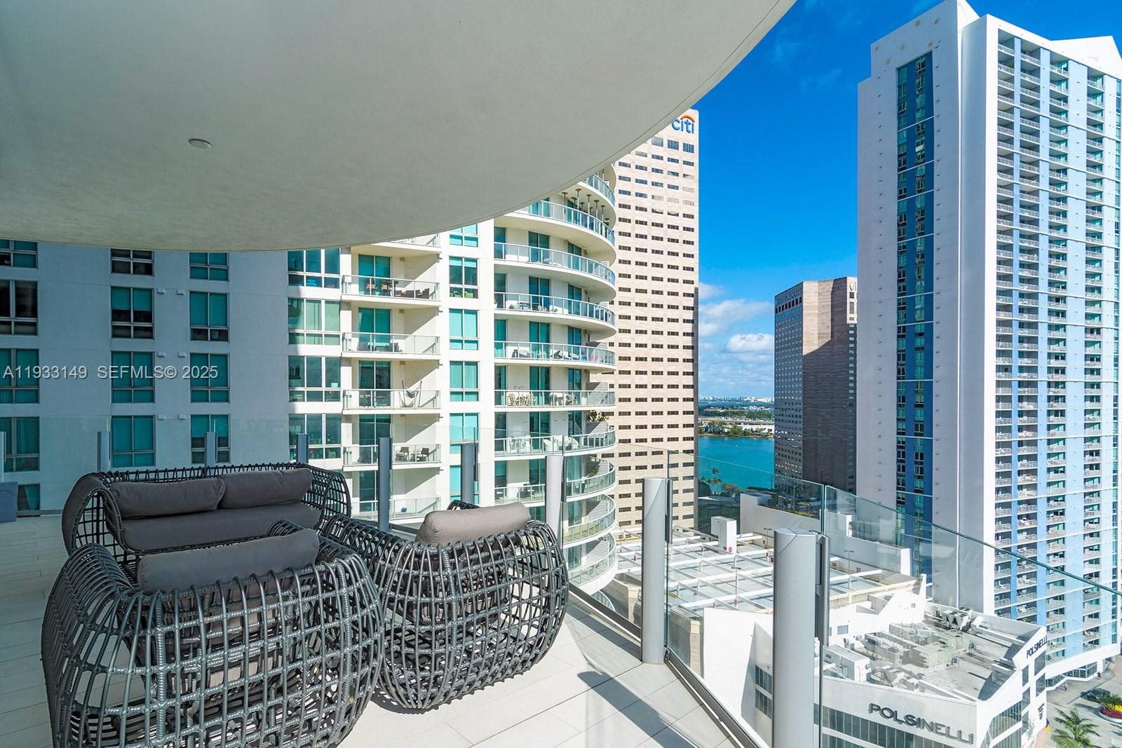 300 Biscayne Blvd Way # 1901, Miami FL 33131 photo 2