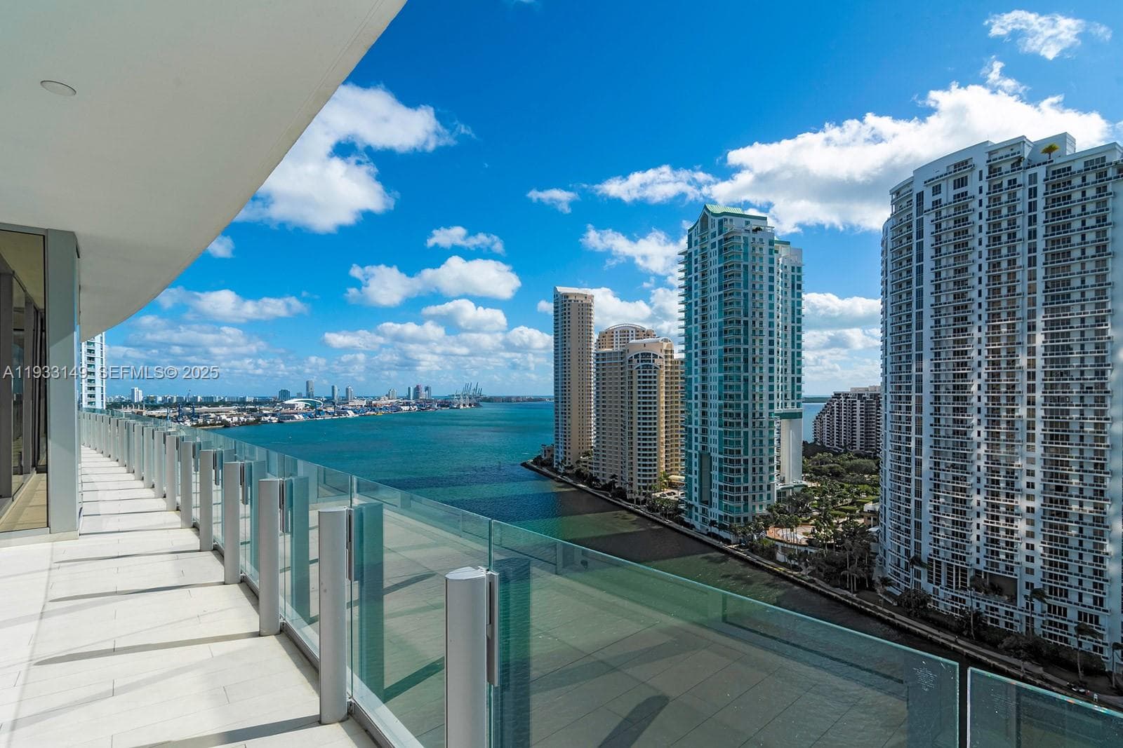 300 Biscayne Blvd Way # 1901, Miami FL 33131 photo 4