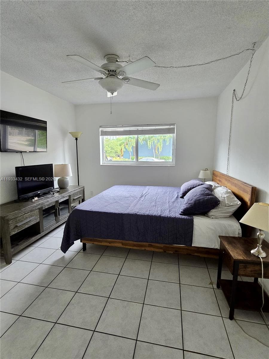 1001 SE 16th St # 1, Fort Lauderdale FL 33316 photo 5