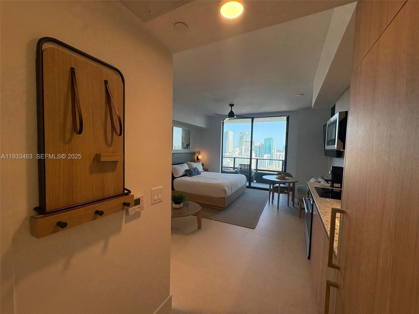 159 NE 6th St # 4010, Miami FL 33132 photo 4
