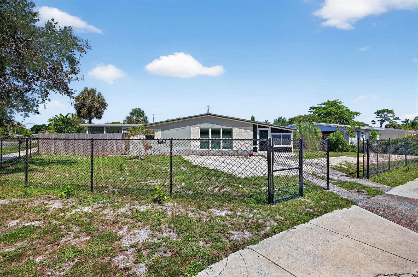 300 SW 25th Avenue, Fort Lauderdale FL 33312 photo 2