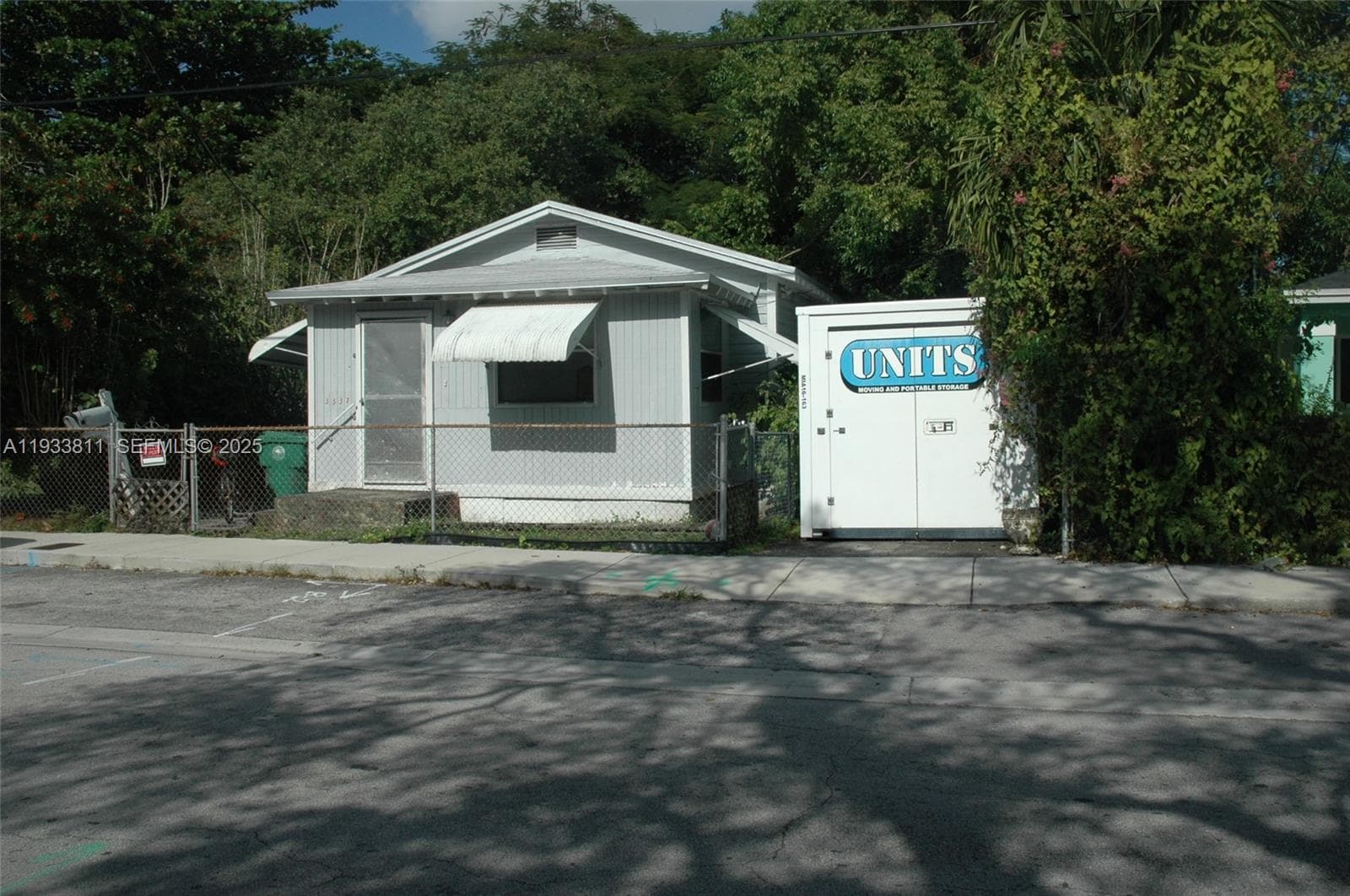 3537 Charles Ave, Miami FL 33133 photo 4
