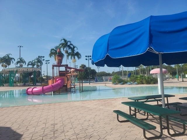 13012 NW 8th St, Pembroke Pines FL 33028 photo 2