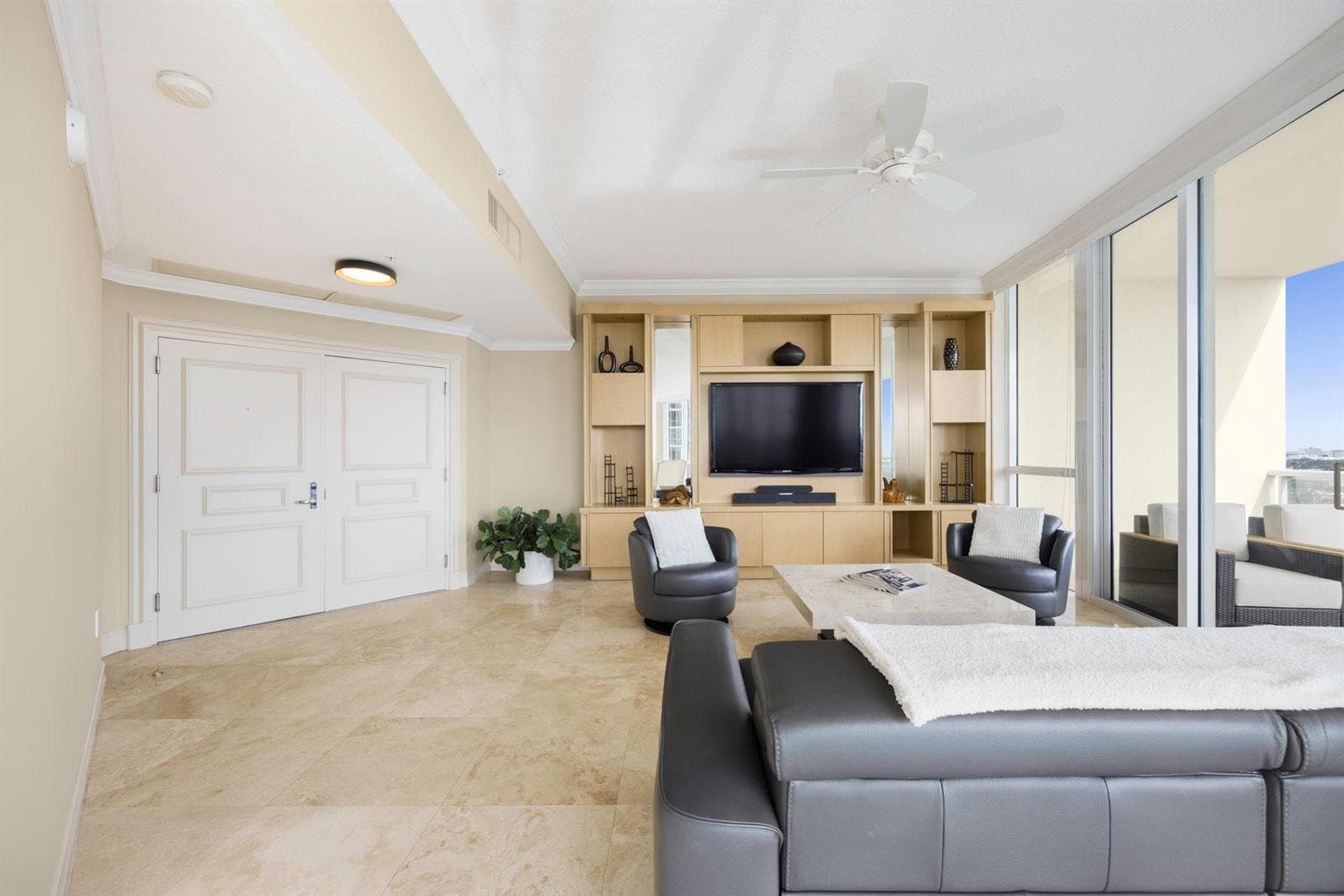 111 SE 8th Avenue # 1701, Fort Lauderdale FL 33301 photo 4