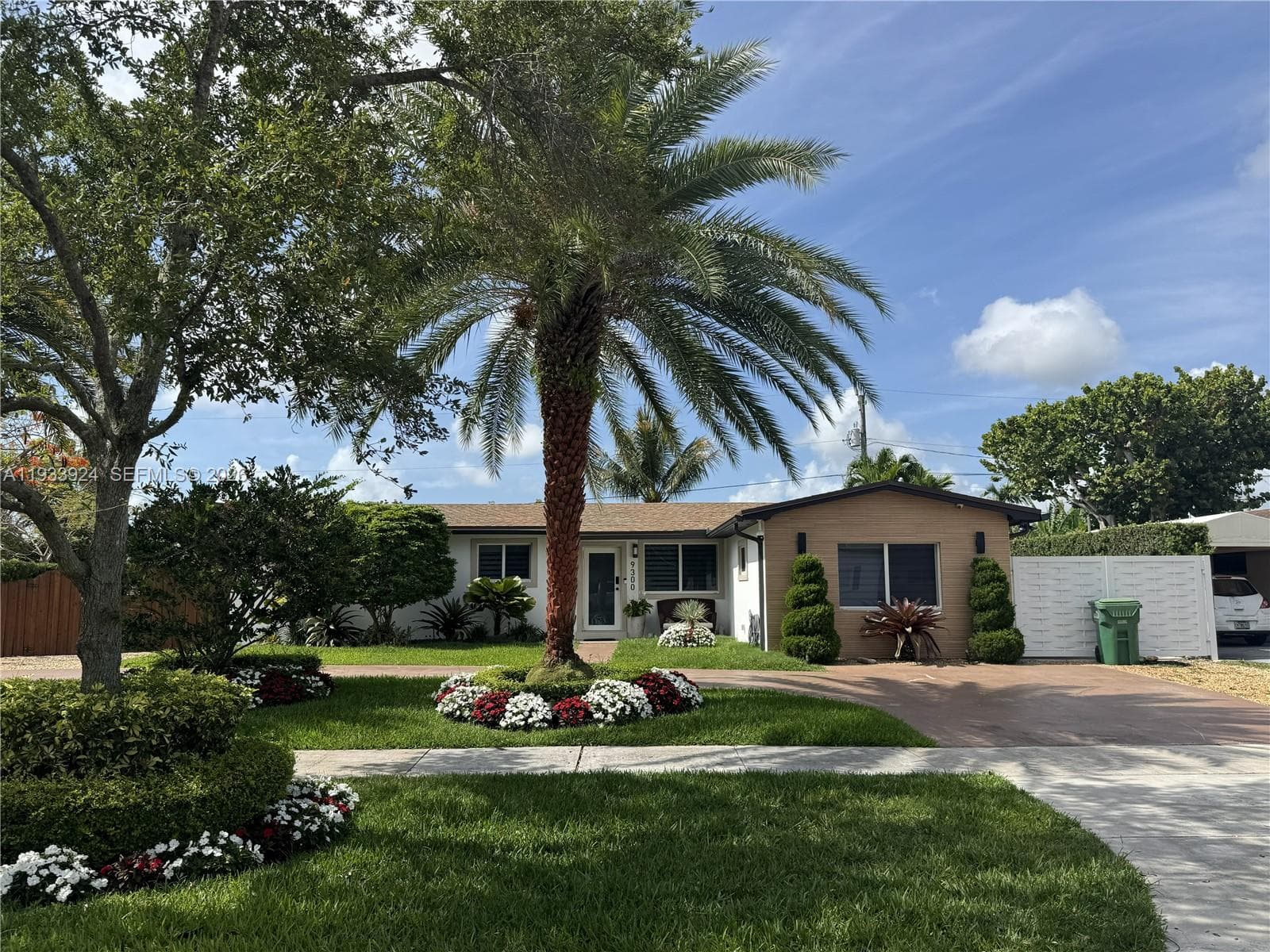9300 SW 192nd Dr, Cutler Bay FL 33157
