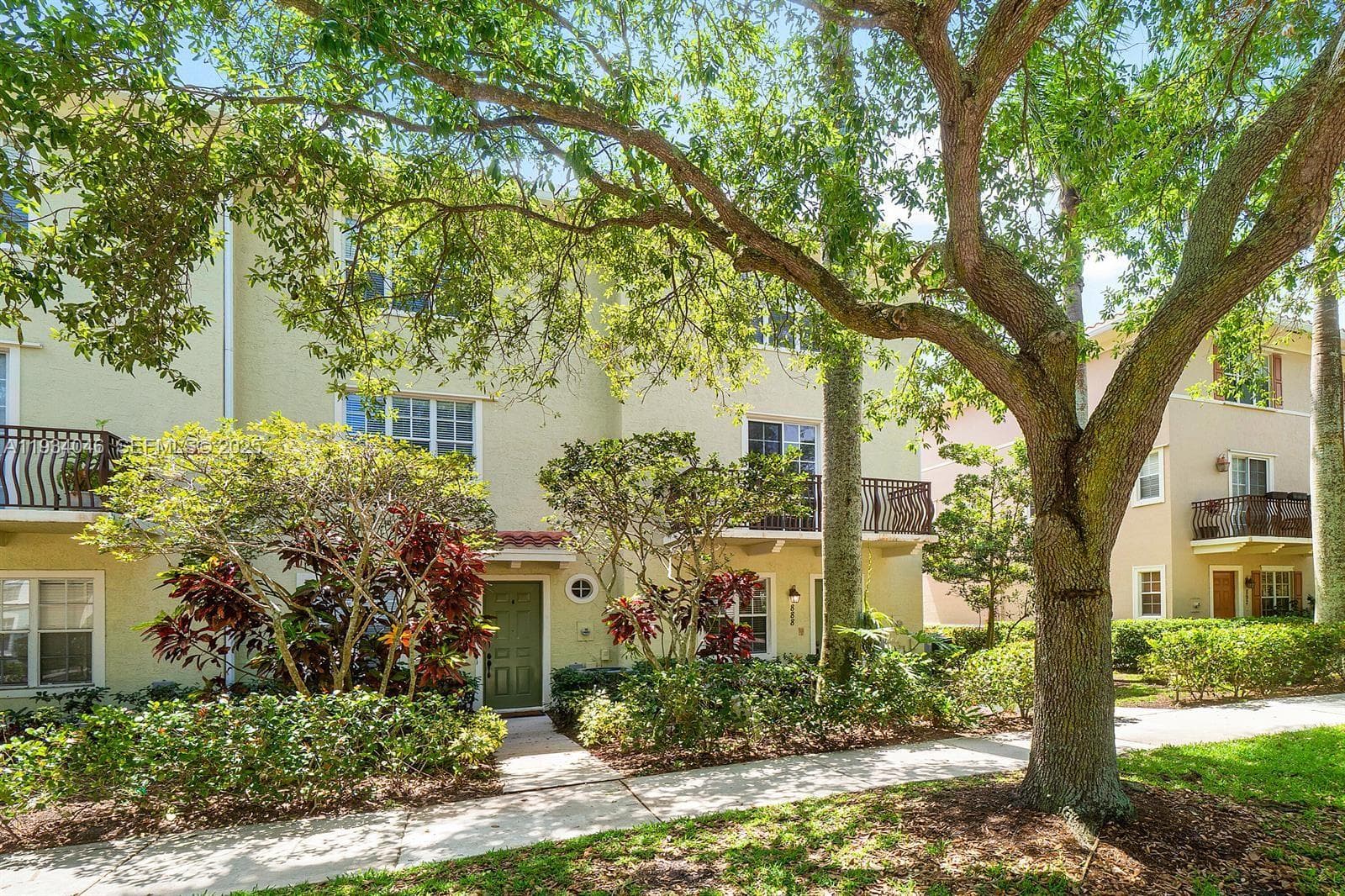 888 University Blvd, Jupiter FL 33458 photo 2