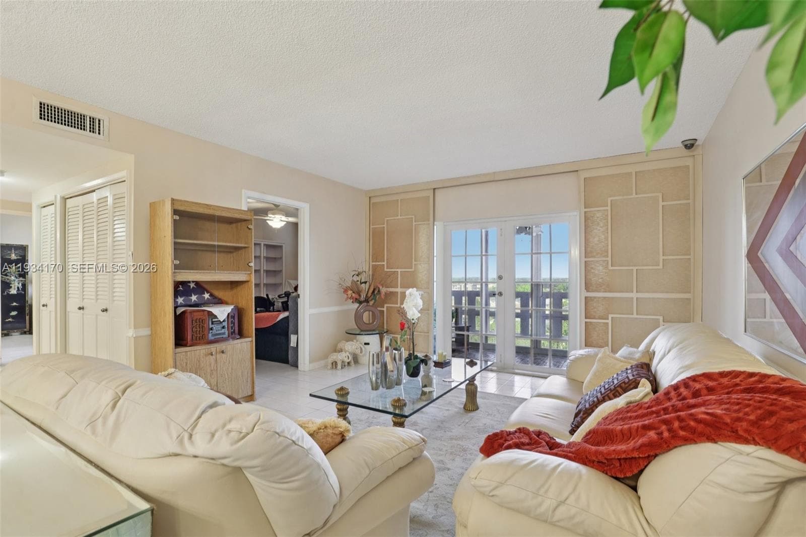4350 Hillcrest Dr # 702, Hollywood FL 33021 photo 2