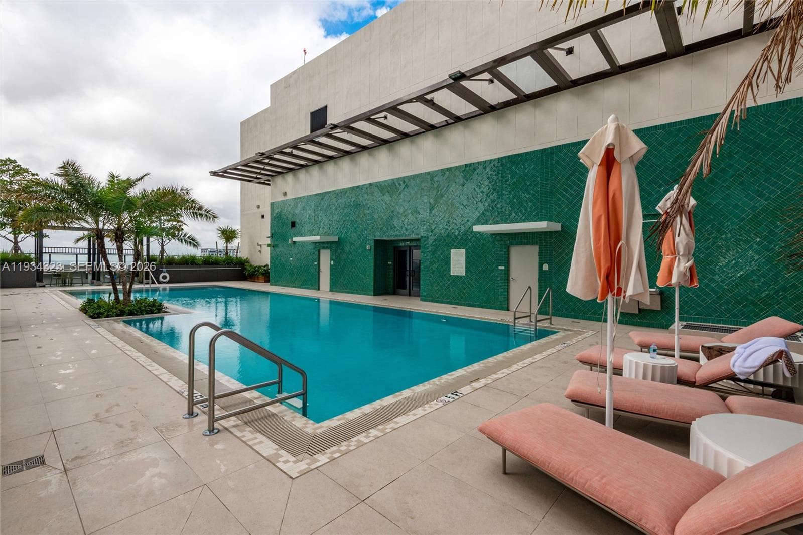 11 NE 6 ST # 1407, Miami FL 33132 photo 2