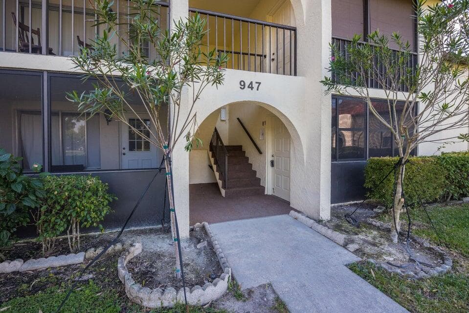 4765 Sable Pine Circle # B1, West Palm Beach FL 33417