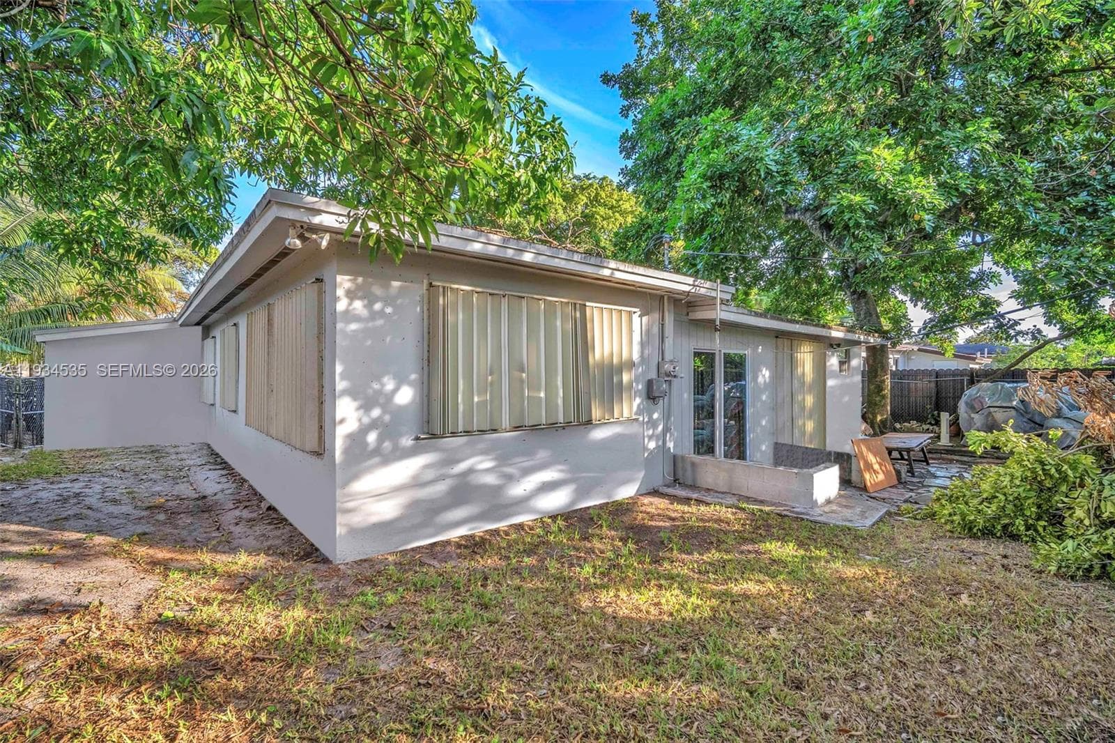 16234 NE 9th Ct, North Miami Beach FL 33162 photo 4