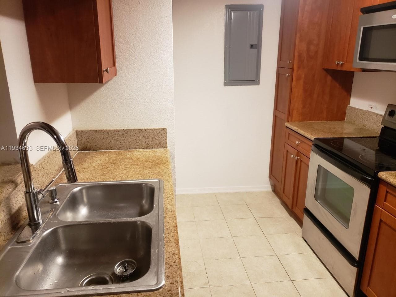 36 NW 6th Ave # 906, Miami FL 33128 photo 4