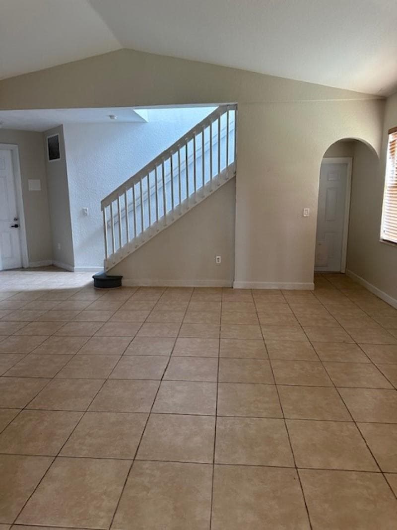1008 NE 39th Avenue, Homestead FL 33033 photo 2