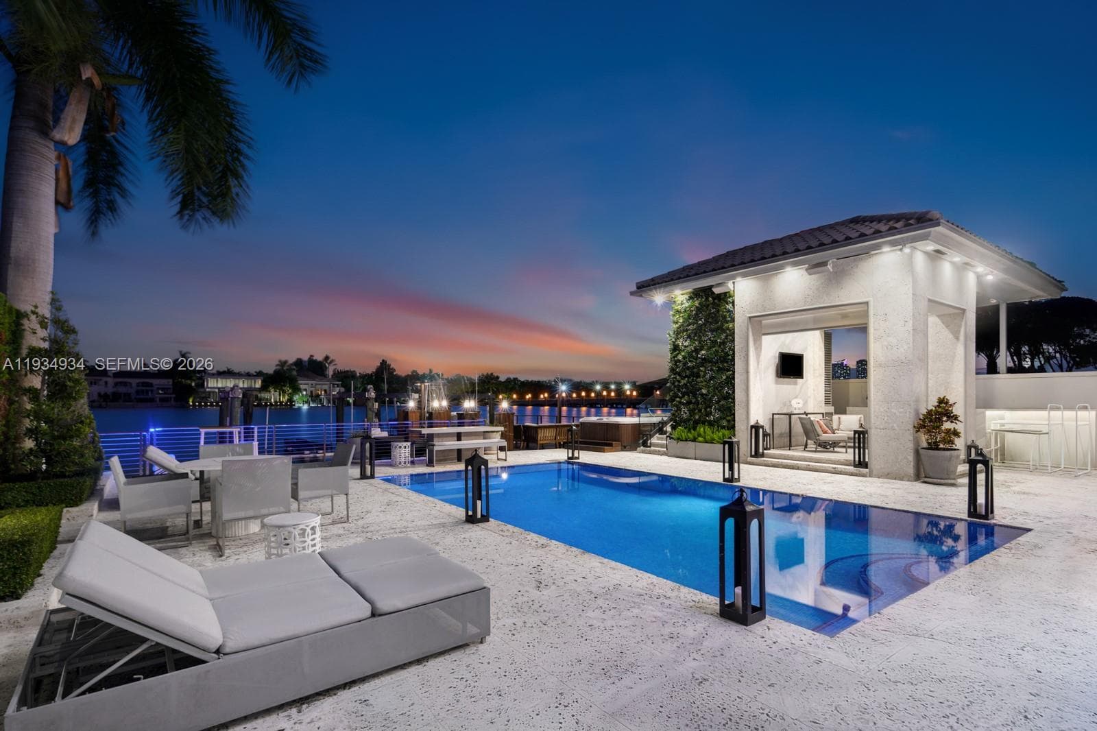 176 S Hibiscus Drive, Miami Beach FL 33139 photo 2