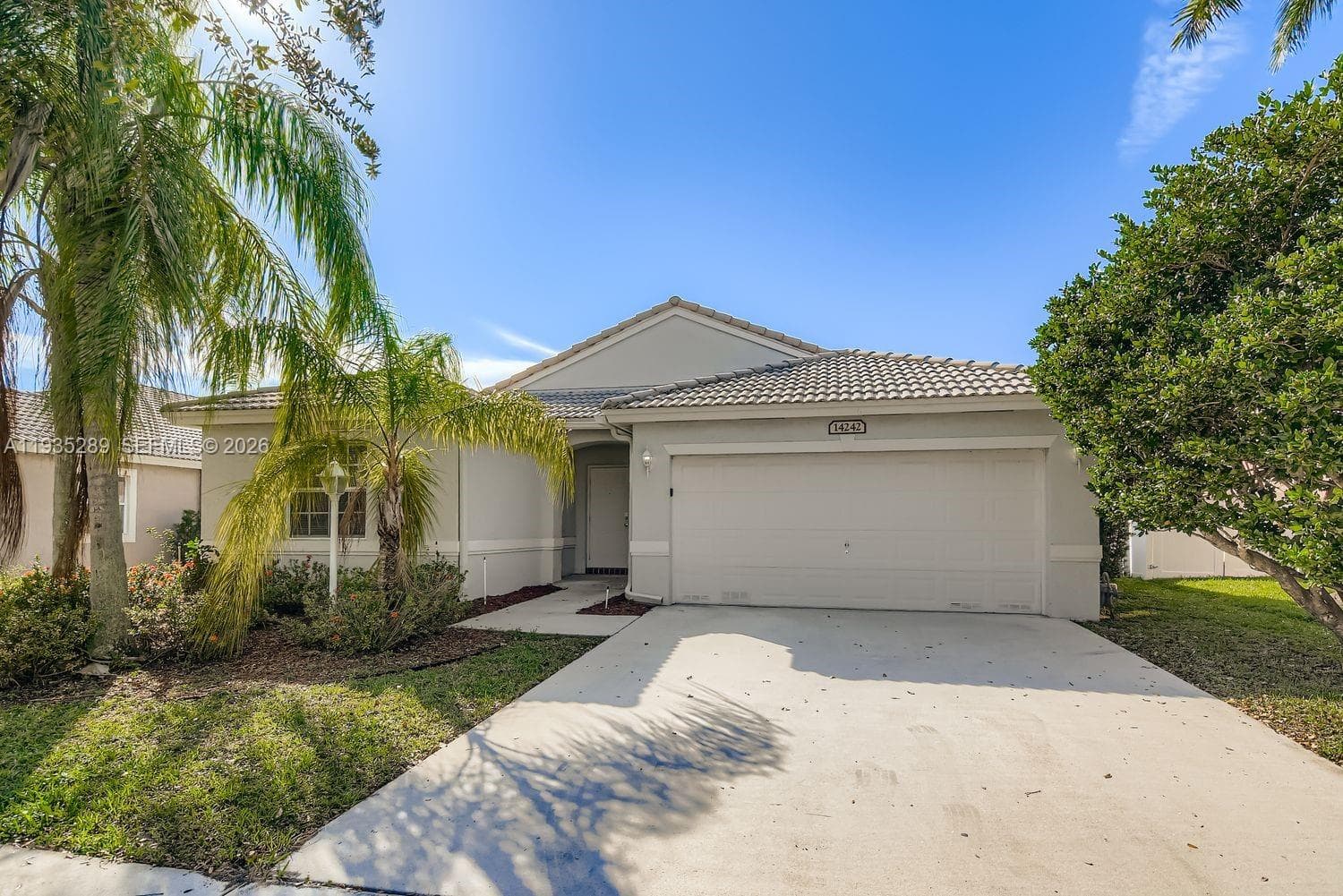 14242 NW 18th Pl, Pembroke Pines FL 33028 photo 2