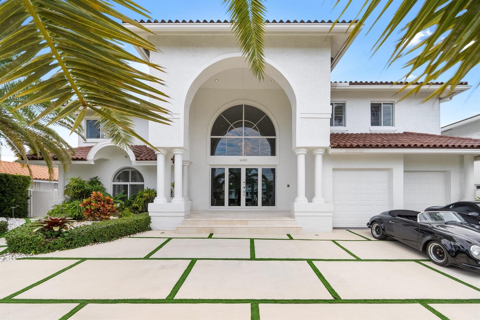 16430 NE 30th Avenue, North Miami Beach FL 33160 photo 5