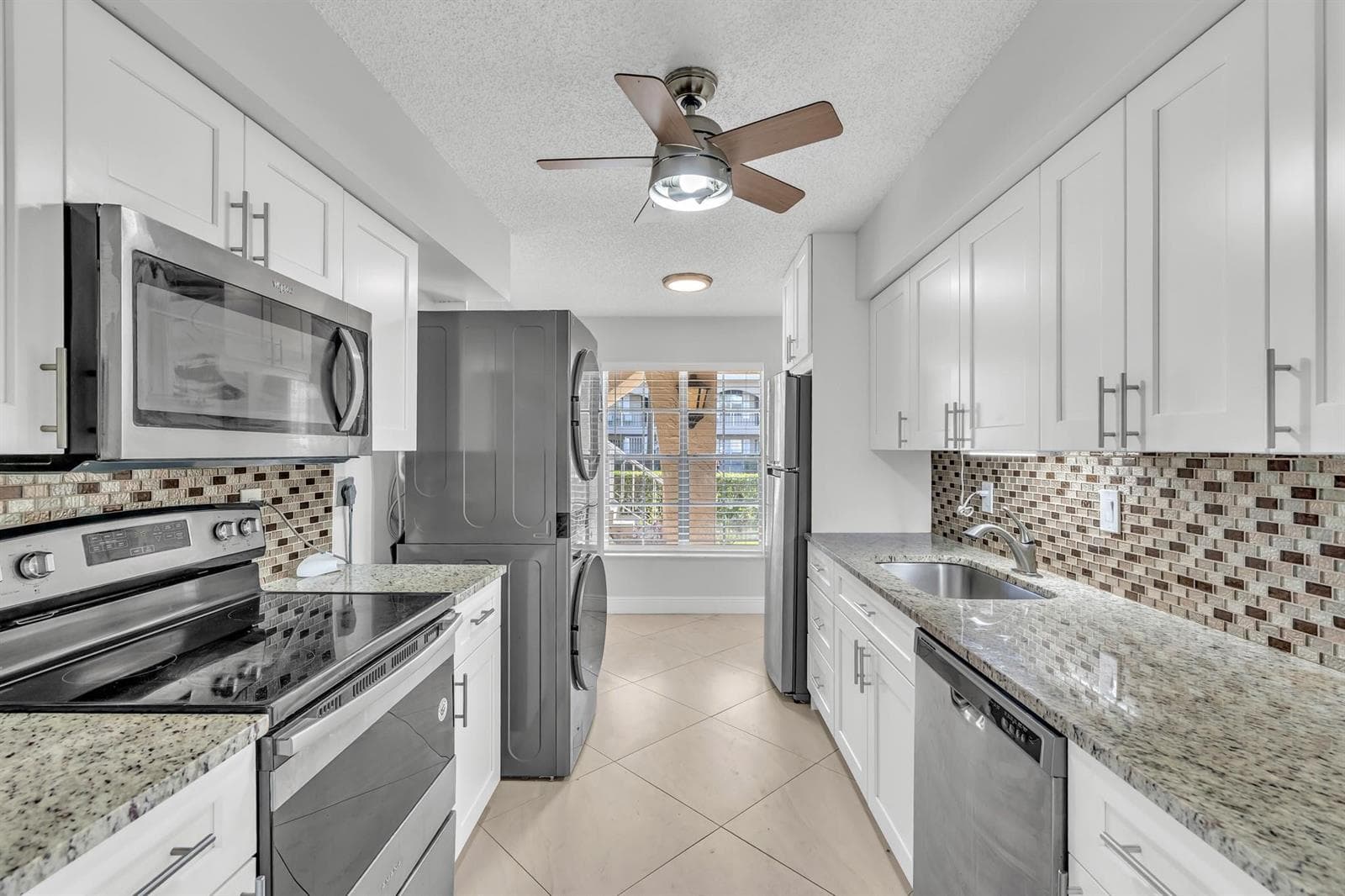 13950 Via Flora # B, Delray Beach FL 33484 photo 3