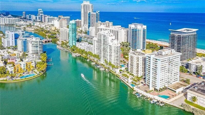 5880 Collins Ave # 302, Miami Beach FL 33140 photo 2