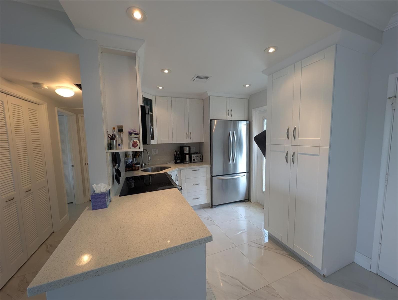 3209 S Ocean Drive # 4E, Hallandale Beach FL 33009 photo 3