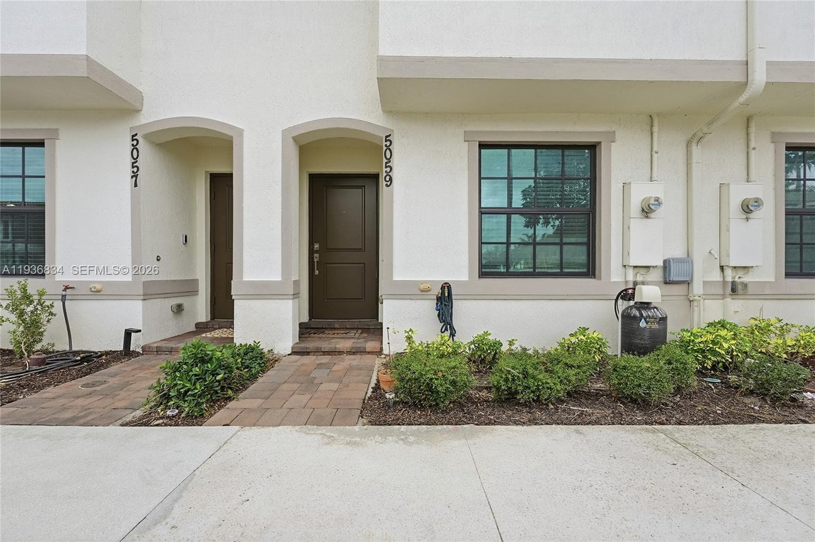 5059 Genove Pl, Riviera Beach FL 33410 photo 2