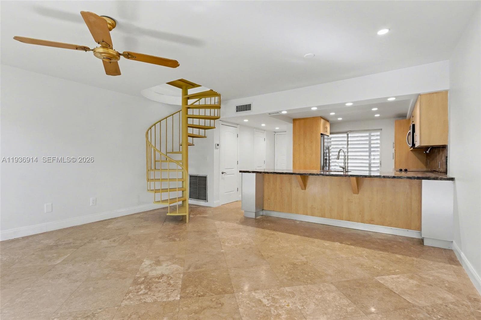 523 NE 38th St # 6, Miami FL 33137 photo 3