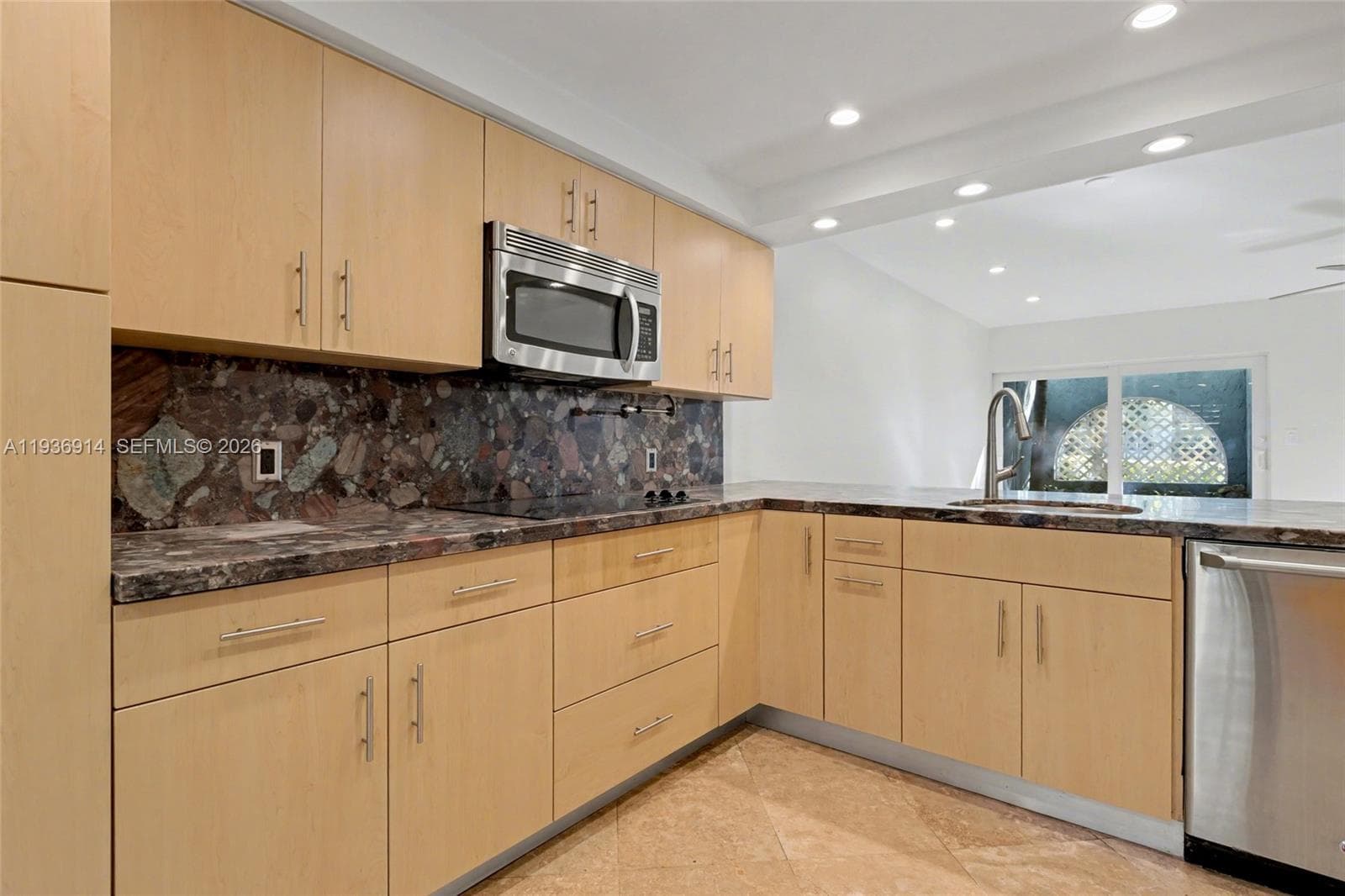 523 NE 38th St # 6, Miami FL 33137 photo 5