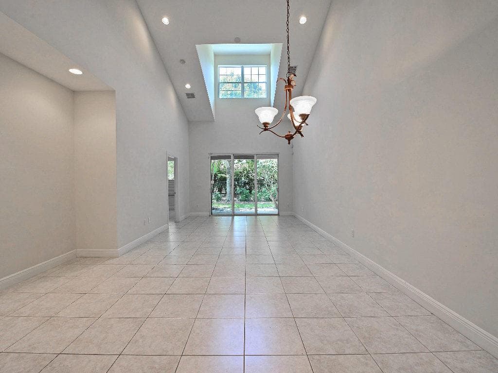 1645 Baseline Lane, Vero Beach FL 32967 photo 5