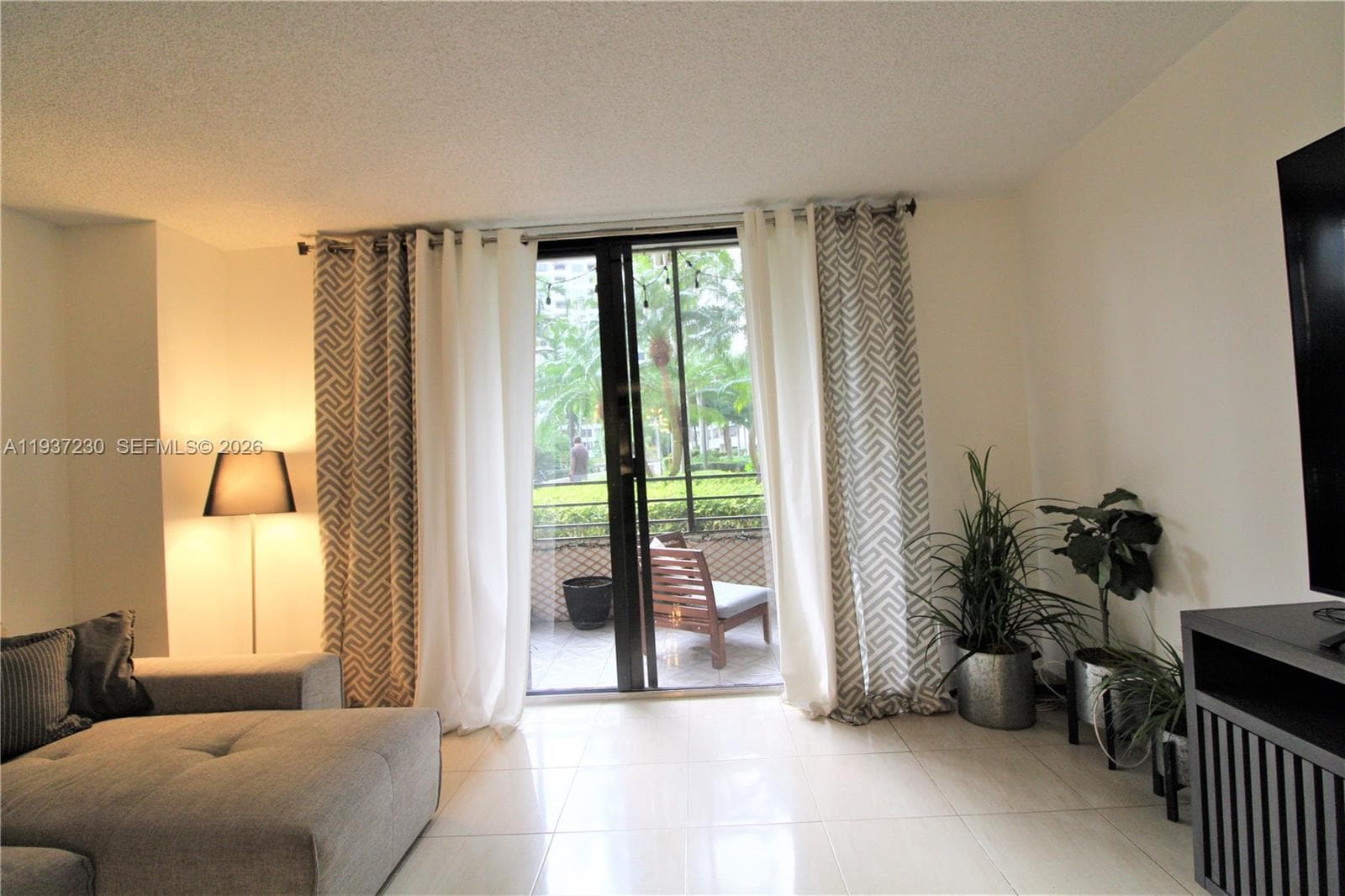 2500 Parkview Dr # 315, Hallandale Beach FL 33009 photo 2