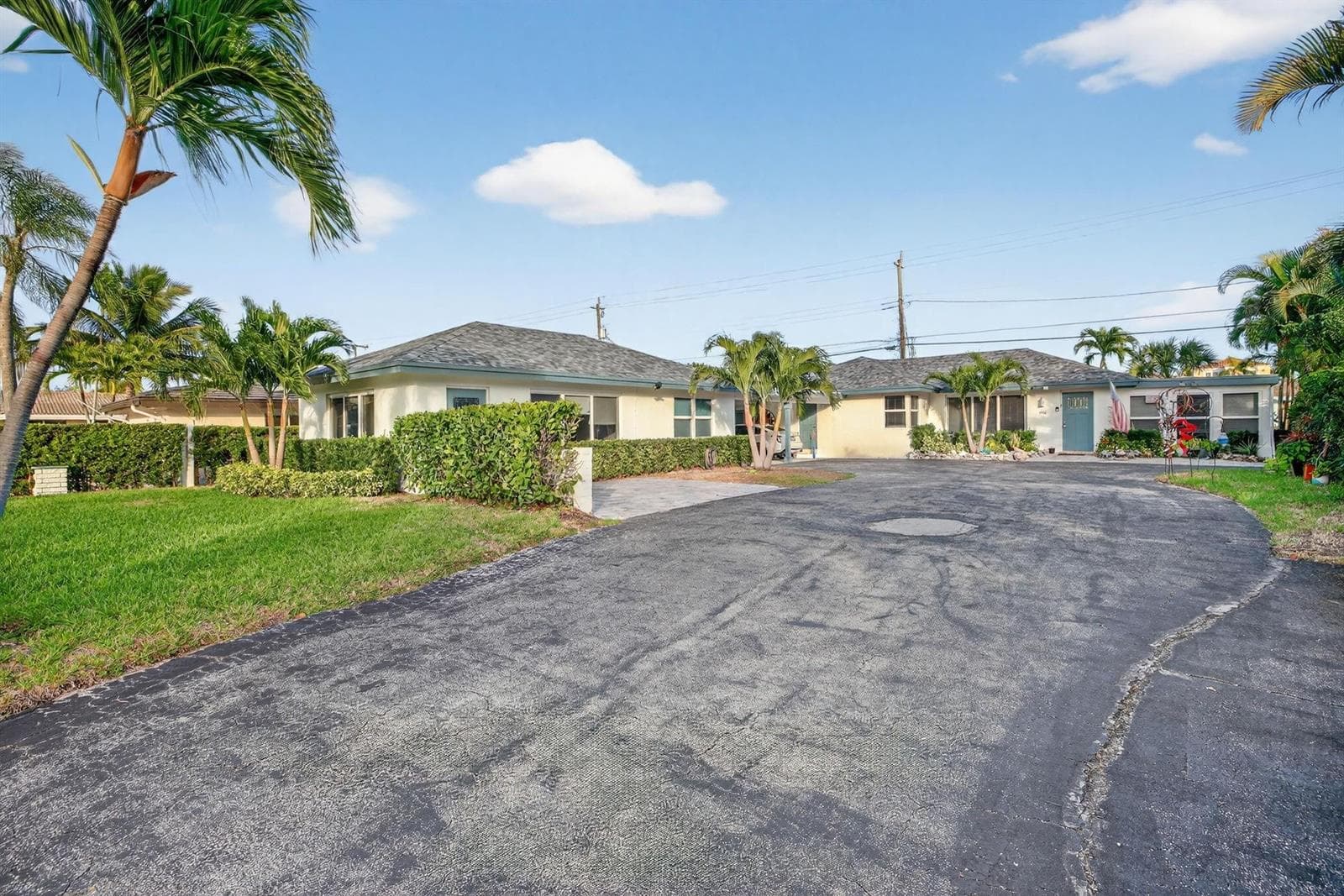 4436 Seagrape Drive, Lauderdale By The Sea FL 33308 photo 2