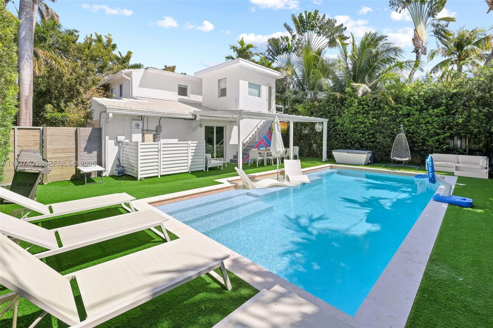 4490 Royal Palm Ave, Miami Beach FL 33140 photo 2
