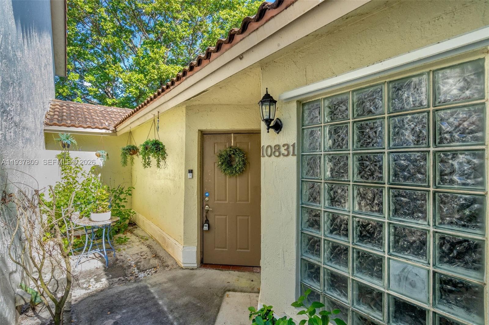10831 NW 3rd Ct, Pembroke Pines FL 33026