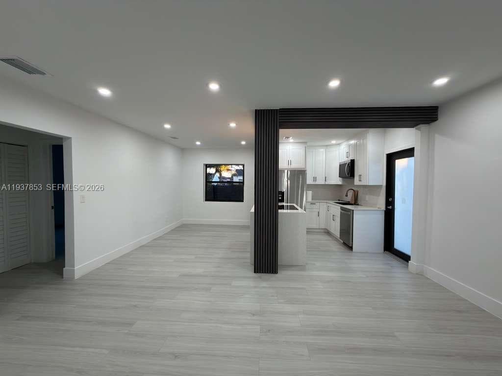 854 NW 76th St, Miami FL 33150 photo 4