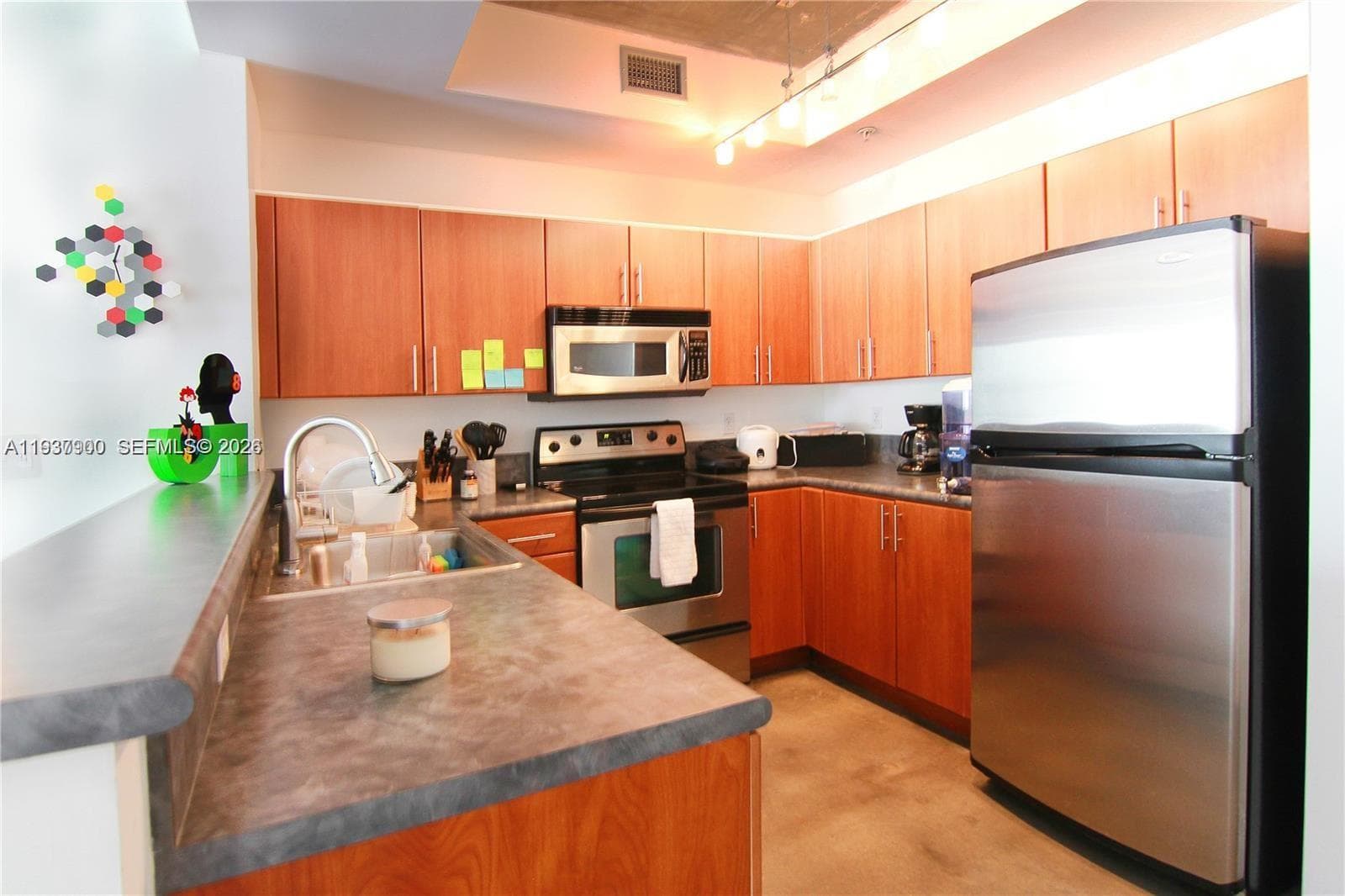 455 NE 25th St # 407, Miami FL 33137 photo 4