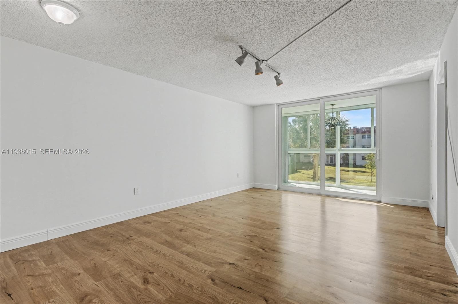 2831 Sunrise Lakes Dr. E # 204, Sunrise FL 33322 photo 4