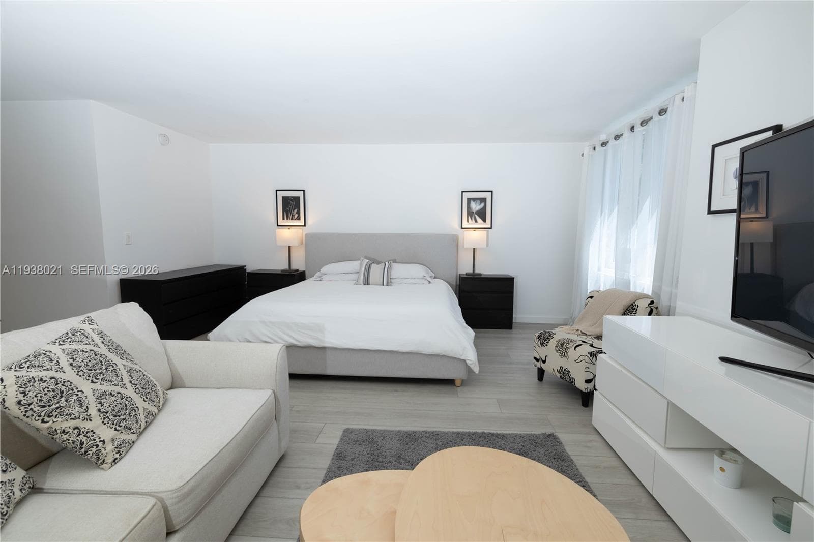 2301 Collins Ave # 423, Miami Beach FL 33139 photo 2